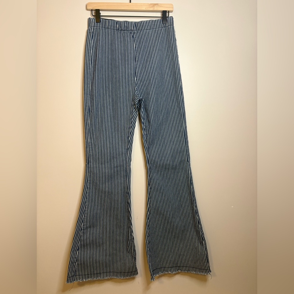 Women’s Altar'd State navy and white pinstripe bell bottom flare jeans size L